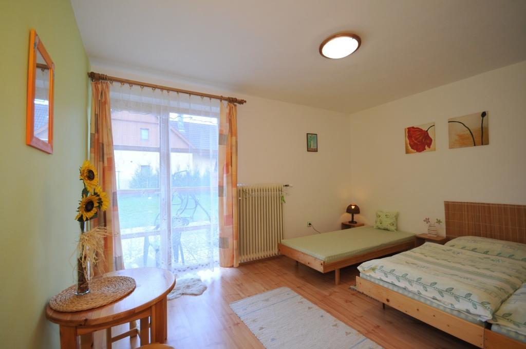 Katka A Martin Samostatny Apartman S Vlastnym Vchodom Liptovsky Mikulas Room photo